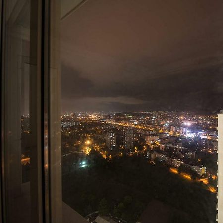 33Rd Floor Luxury Apartment Spa & Fitness Скопье Экстерьер фото
