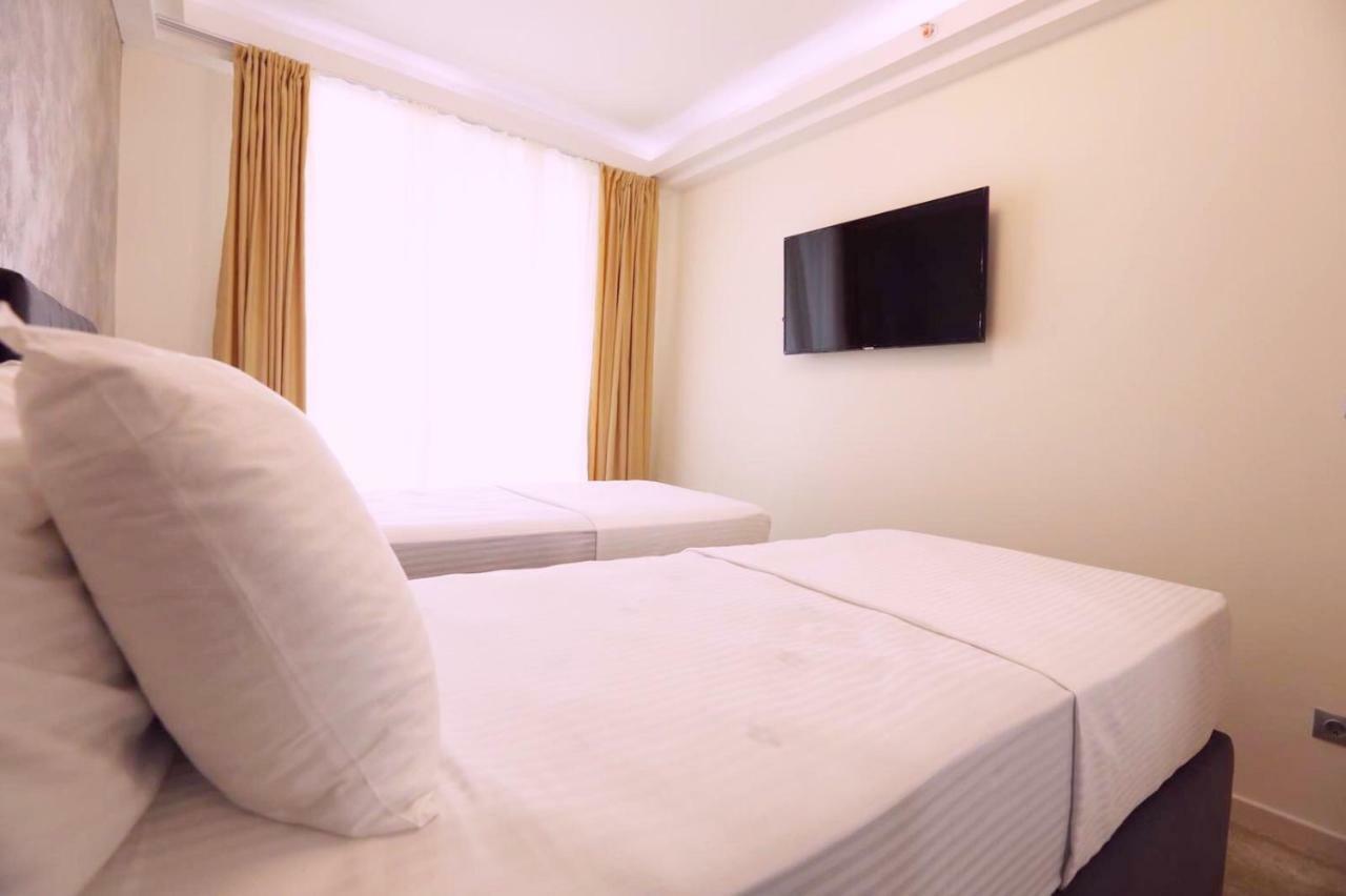 33Rd Floor Luxury Apartment Spa & Fitness Скопье Экстерьер фото